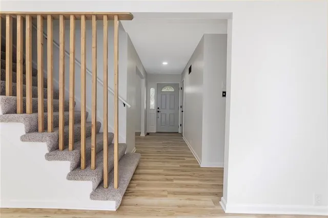 $395,000 | 5601 North Flint Ridge Road, Kansas City, MO 64151