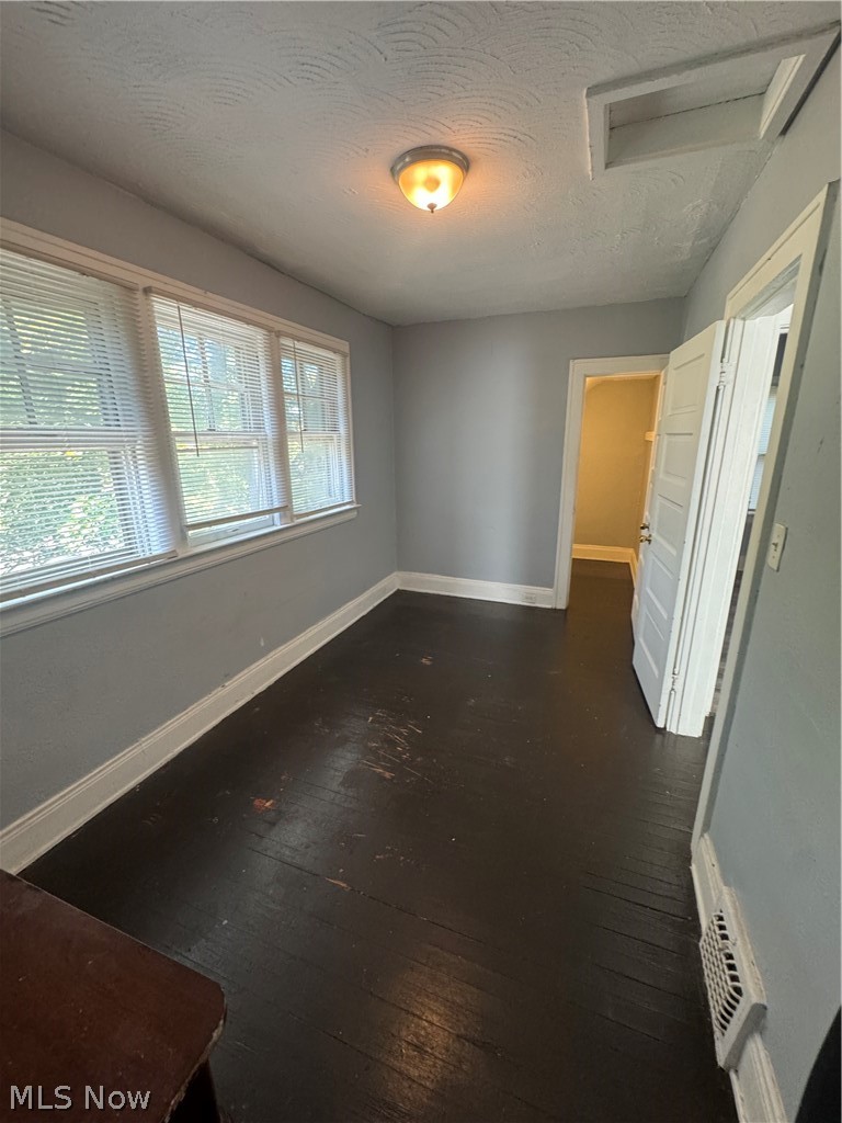 2707 Noble Road Cleveland Heights, OH 44121 - Photo 8 of 25 Gallery Image 8