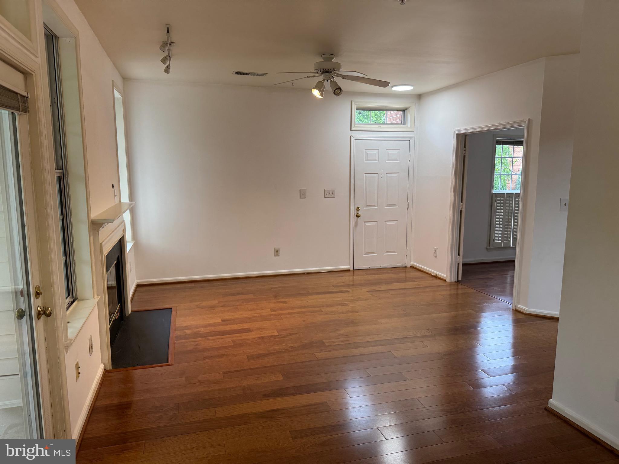 1348 Garden Wall Circle, Unit 513 Reston, VA 20194 - Photo 15 of 21