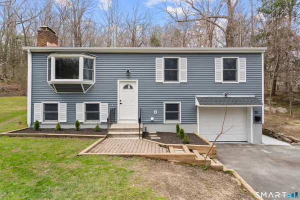 $690,000 | 70 Dayton Road, Redding, CT 06896
