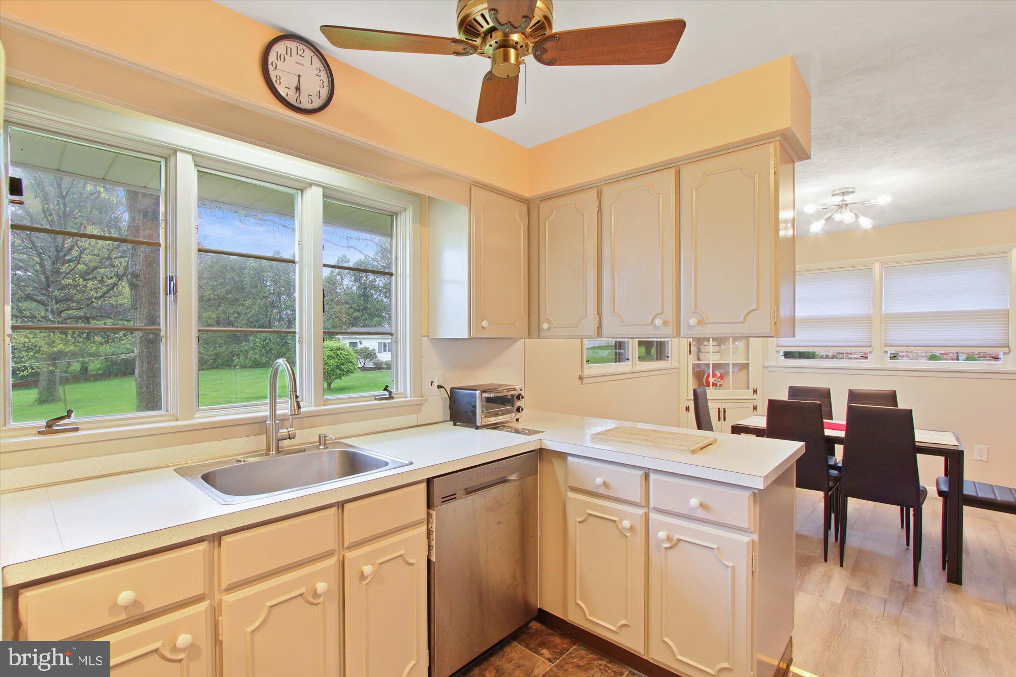 205 Melvale Road Dallastown, PA 17313 - Photo 7 of 19 Gallery Image 7