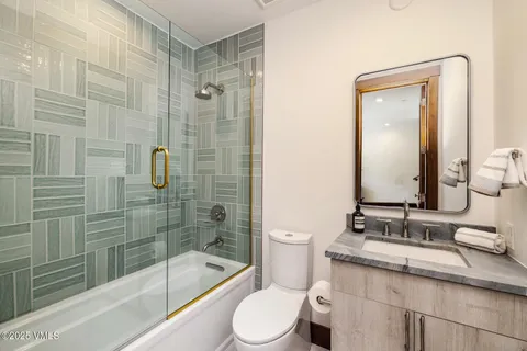 $3,995,000 | 100 Goldfinch Lane, Unit 2D, Avon, CO 81620