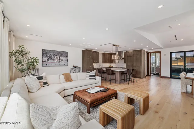$3,995,000 | 100 Goldfinch Lane, Unit 2D, Avon, CO 81620