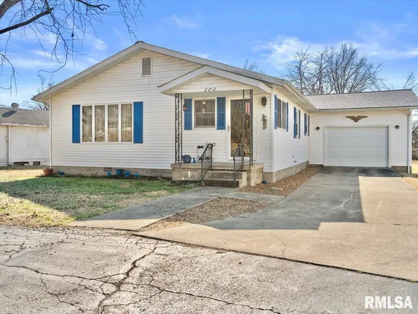 $129,000 | 280 State Rte 142, Eldorado, IL 62930