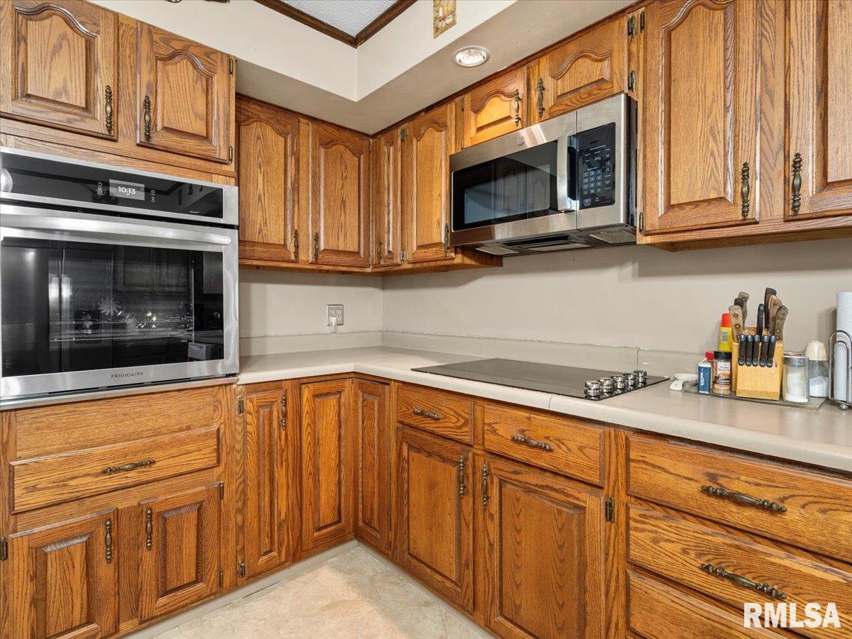 280 State Rte 142 Eldorado, IL 62930 - Photo 18 of 39