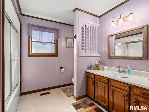 $129,000 | 280 State Rte 142, Eldorado, IL 62930