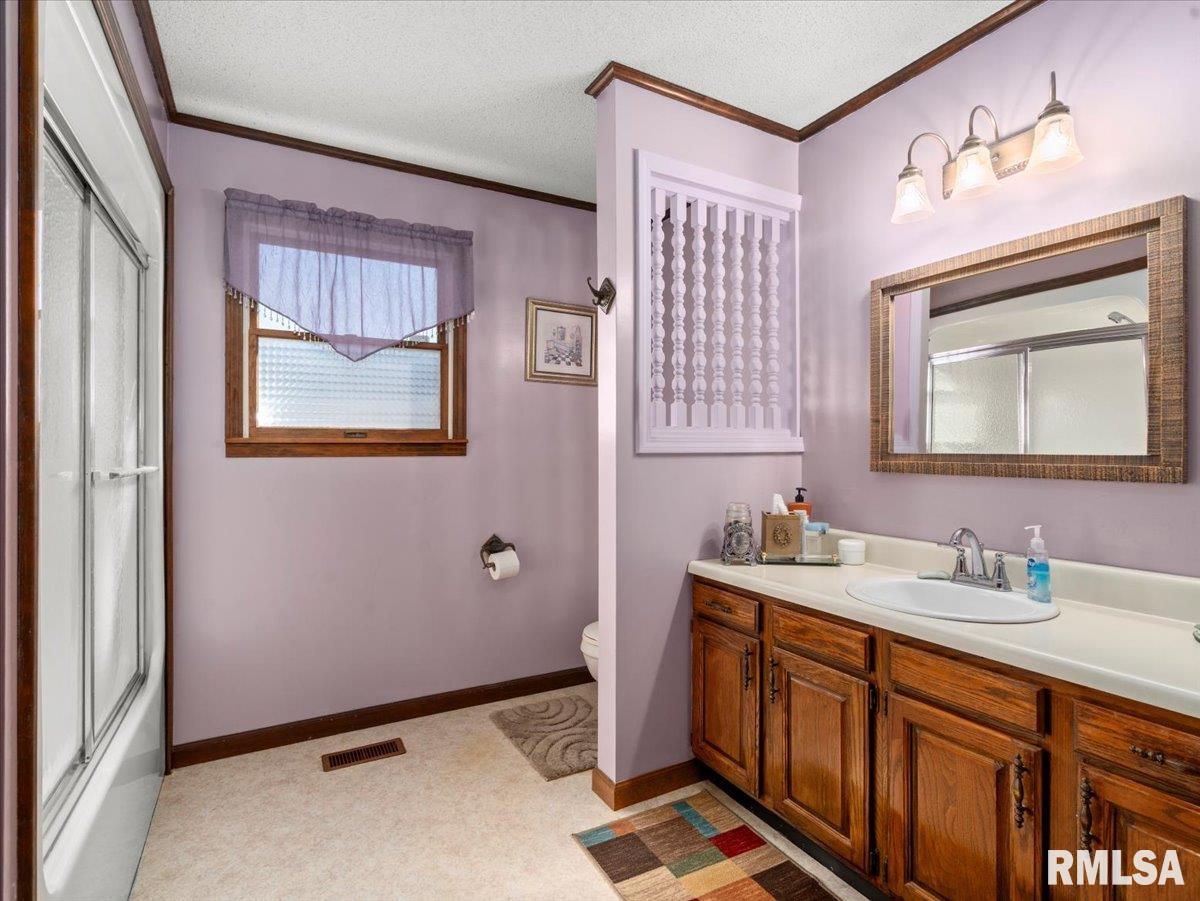 280 State Rte 142 Eldorado, IL 62930 - Photo 25 of 39