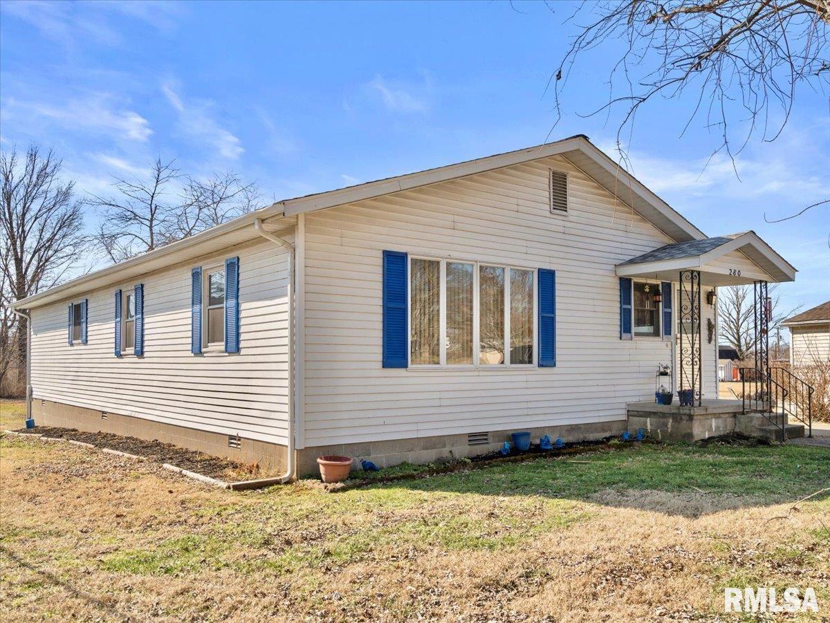 280 State Rte 142 Eldorado, IL 62930 - Photo 3 of 39