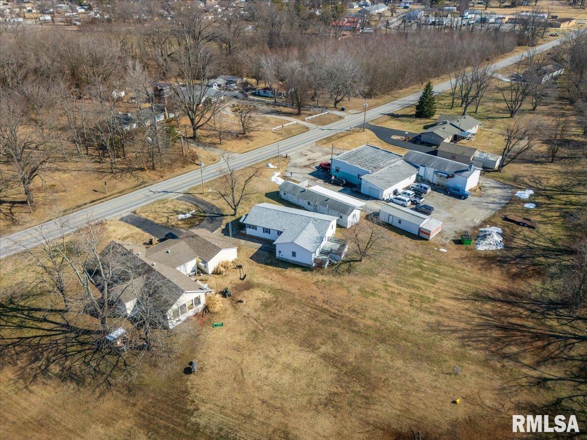 280 State Rte 142 Eldorado, IL 62930 - Photo 36 of 39