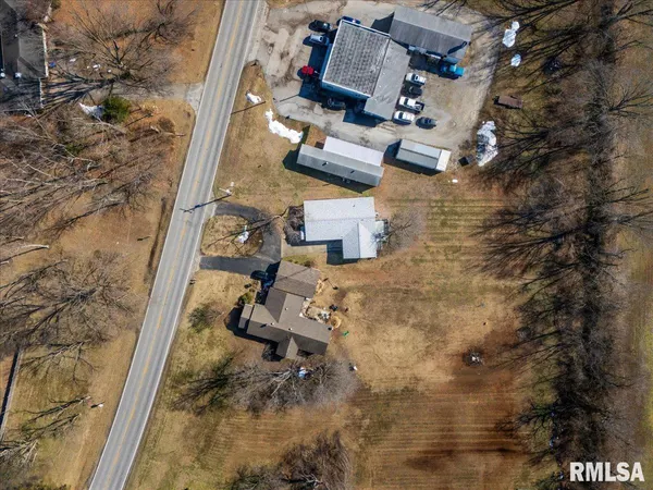 $129,000 | 280 State Rte 142, Eldorado, IL 62930