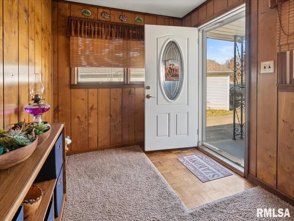 $129,000 | 280 State Rte 142, Eldorado, IL 62930