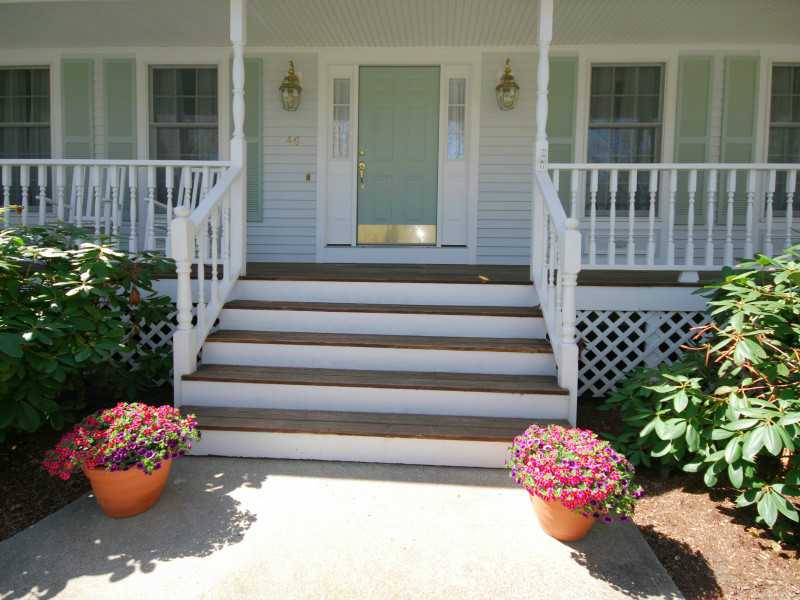 46 Eastwick Road North Kingstown, RI 02852 - Photo 2 of 25 Exterior Front.