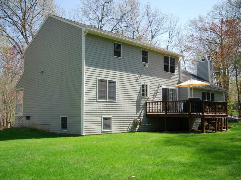 46 Eastwick Road North Kingstown, RI 02852 - Photo 23 of 25 Exterior Back.