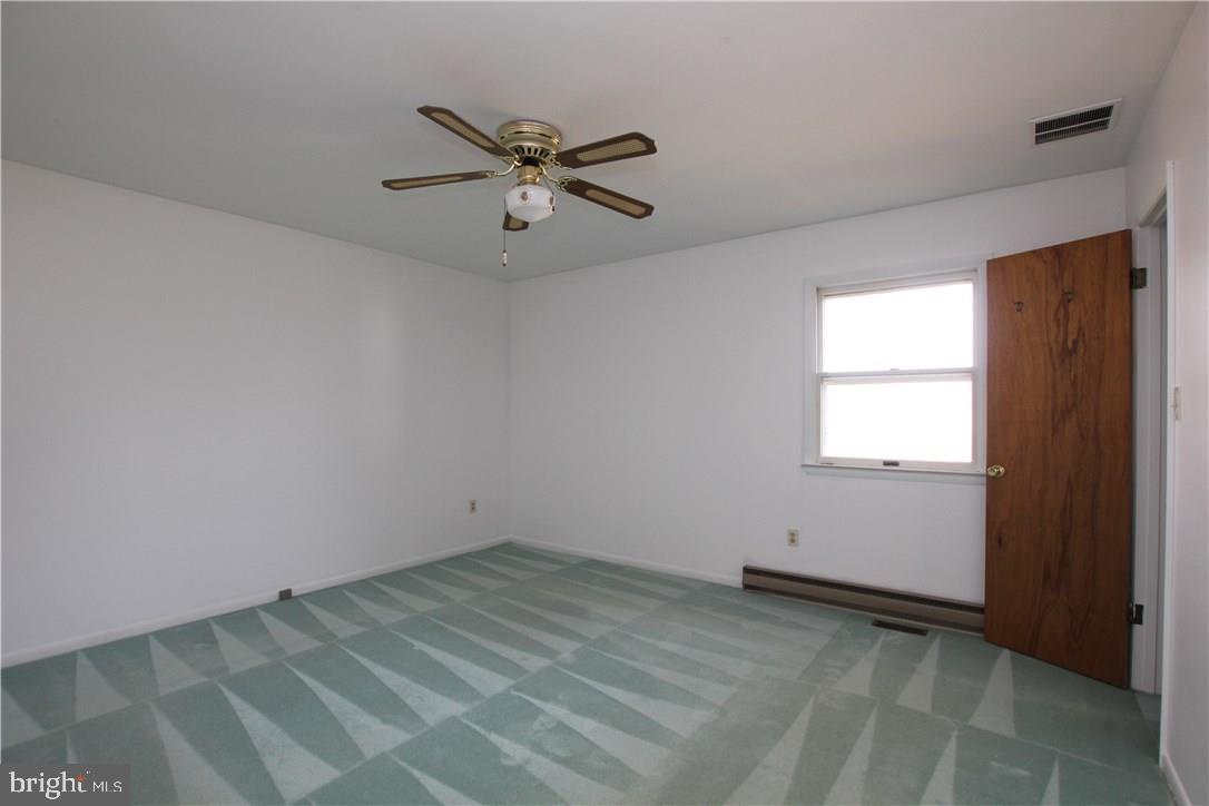 12091 Line Road Delmar, DE 19940 - Photo 21 of 38