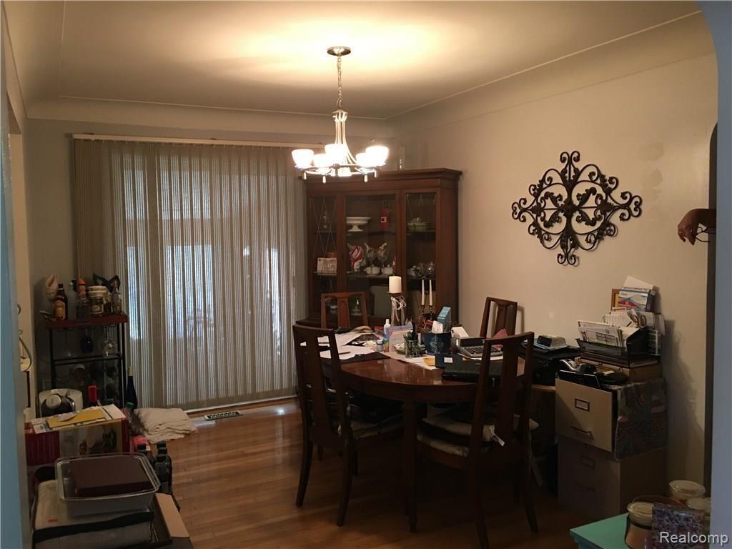 13111 Rosedale Street Southgate, MI 48195 - Photo 8 of 30 2016-08-02 17.13