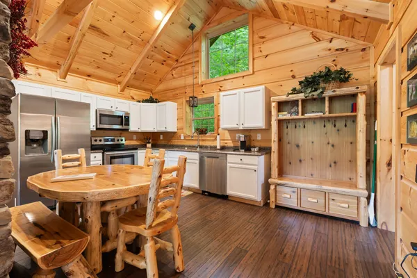 $1,495,000 | 27 Bussell Road, Carthage, TN 37030