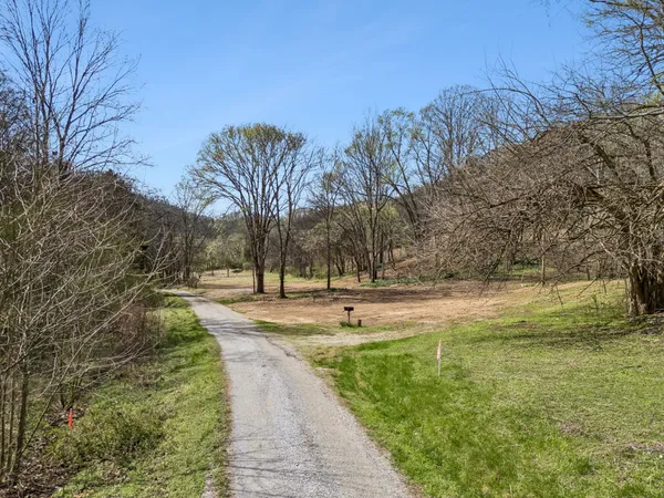 $1,495,000 | 27 Bussell Road, Carthage, TN 37030