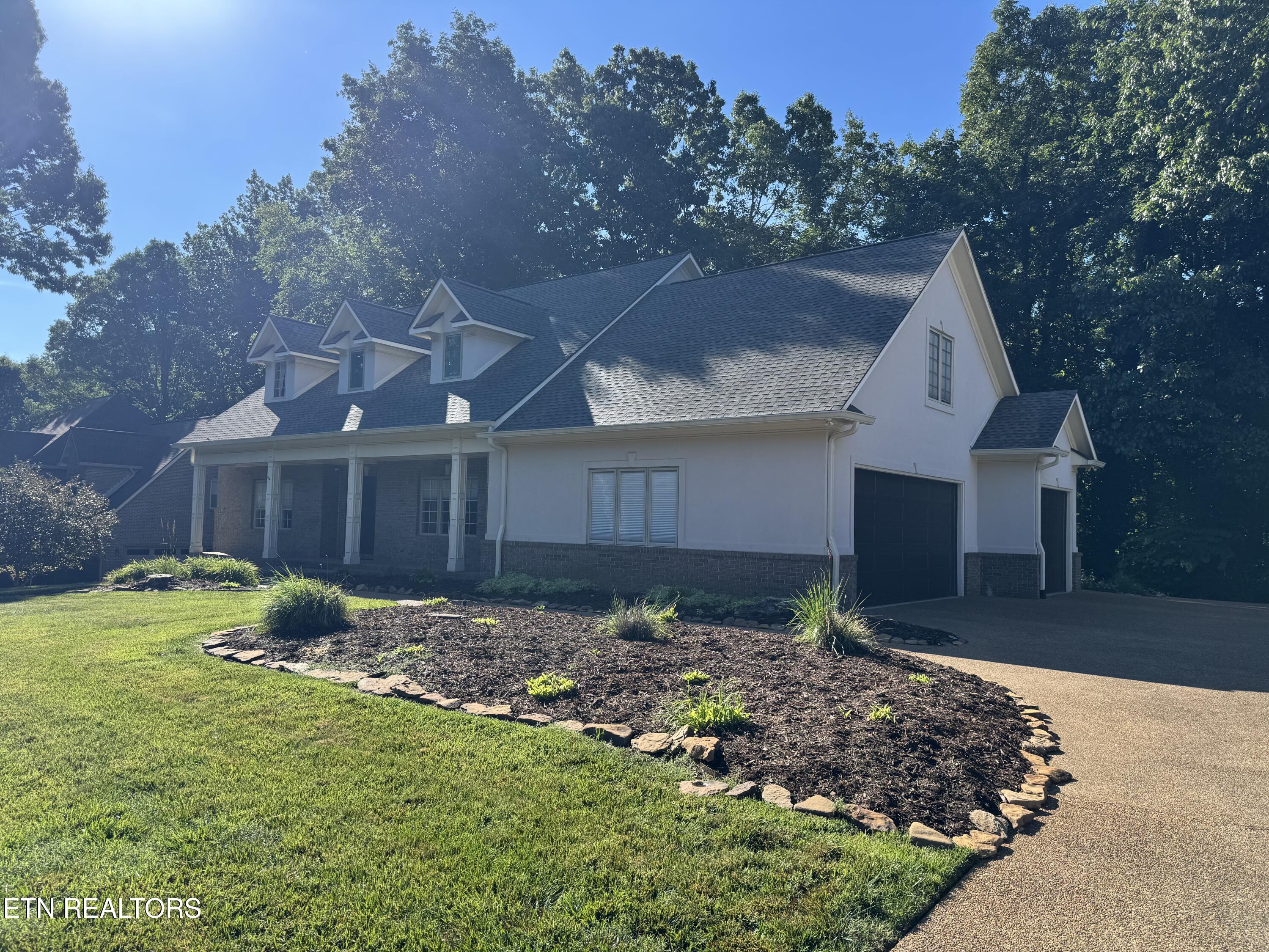 197 Whippoorwill Drive Oak Ridge, TN 37830 - Photo 2 of 40 IMG_7859