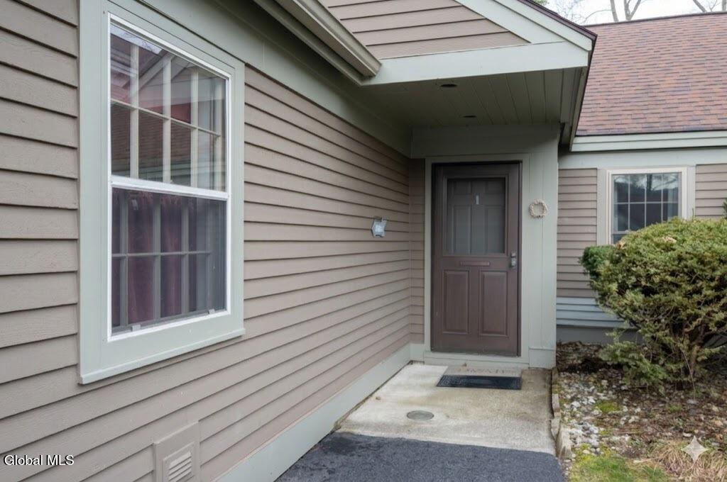 7 Prospect Street, Unit C17 Lake George, NY 12845 - Photo 3 of 40 b14506d8-5d2e-4146-9503-a1cc8192a76b