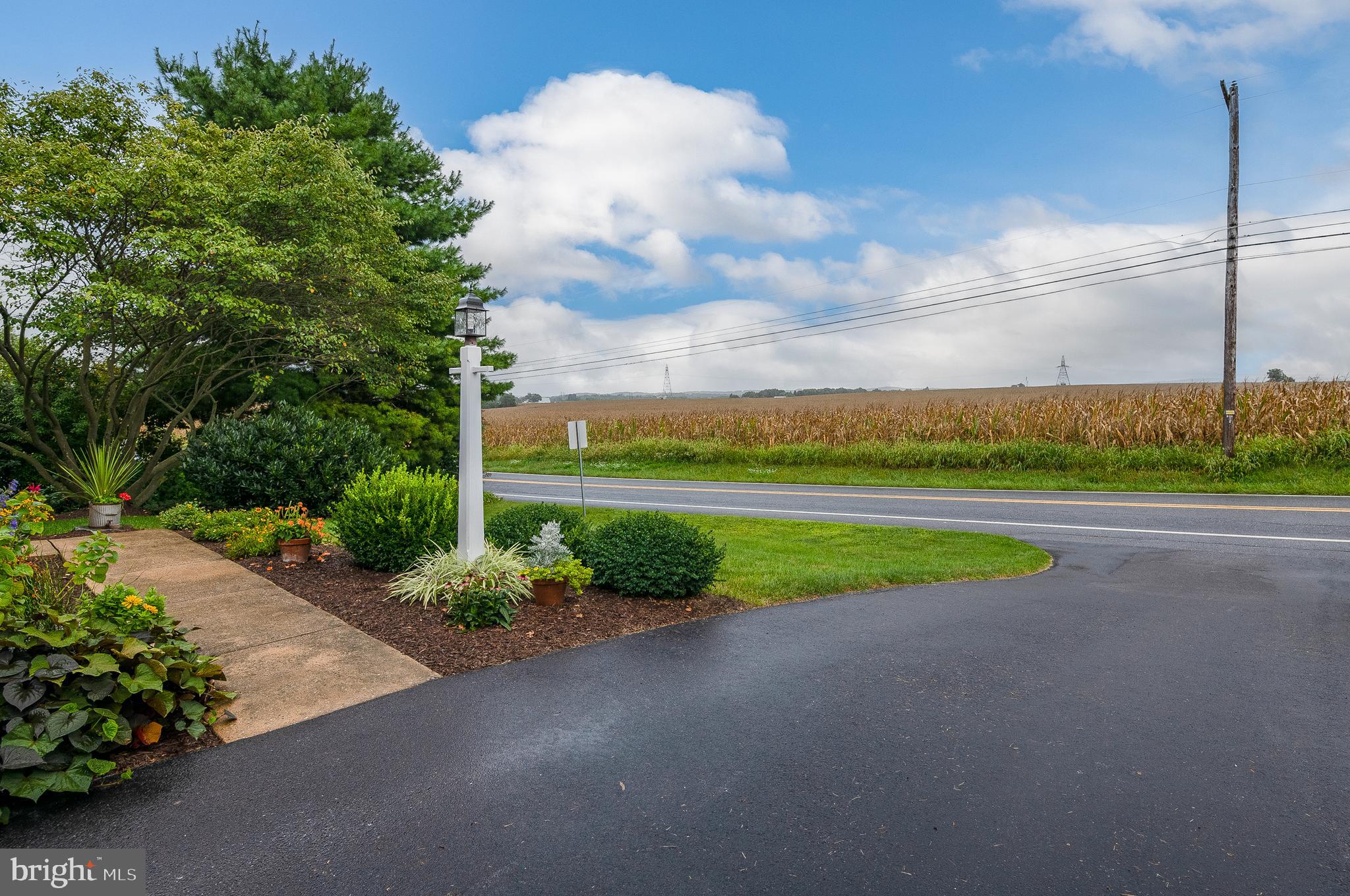 1974 Nolt Road Mount Joy, PA 17552 - Photo 3 of 50 Gallery Image 3