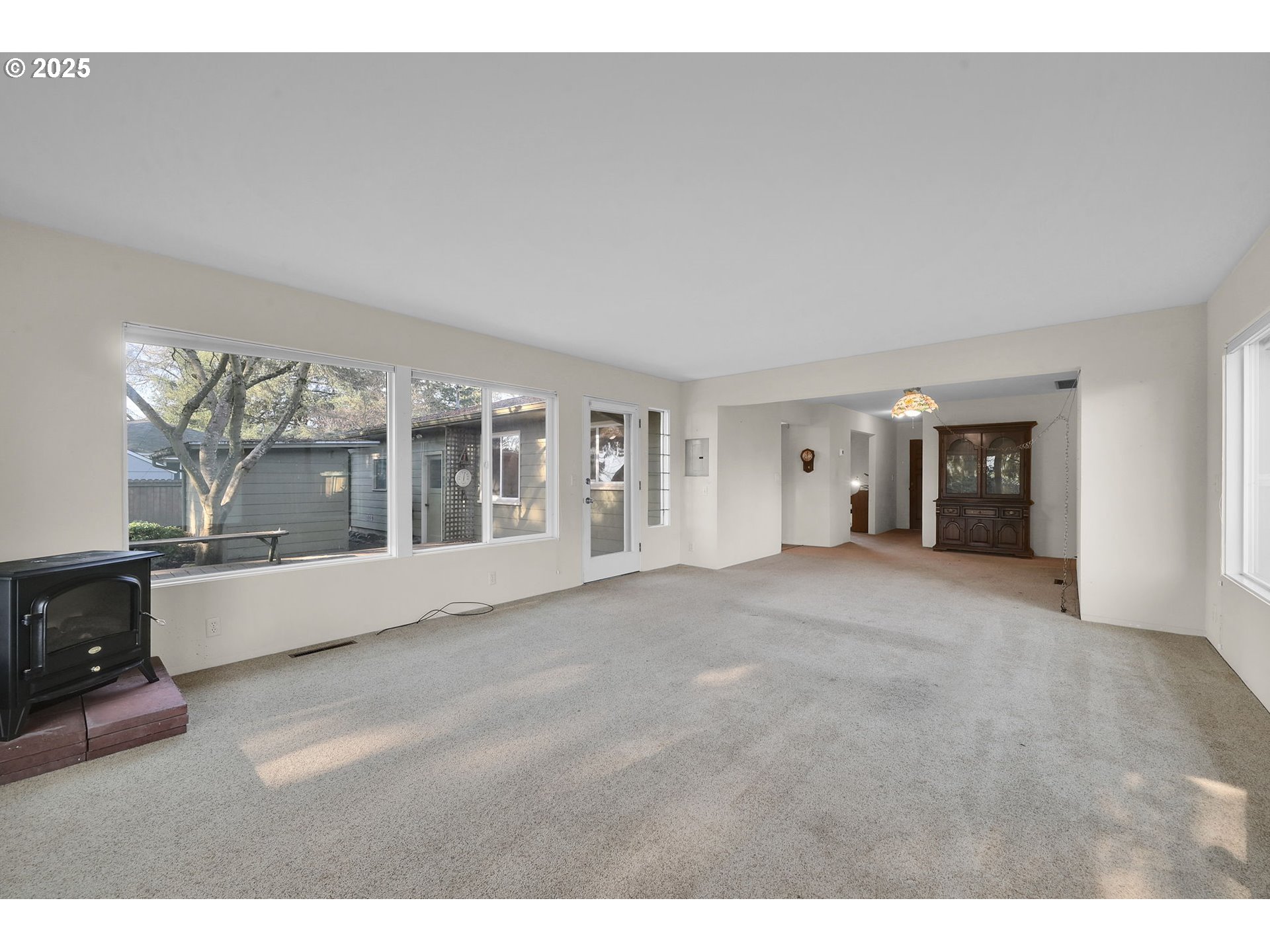 3076 Wayside Loop Springfield, OR 97477 - Photo 11 of 44 Gallery Image 11