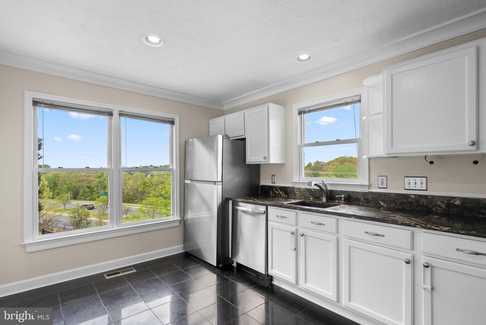 112 Ridgepoint Place Gaithersburg, MD 20878 - Photo 17 of 48 Gallery Image 17