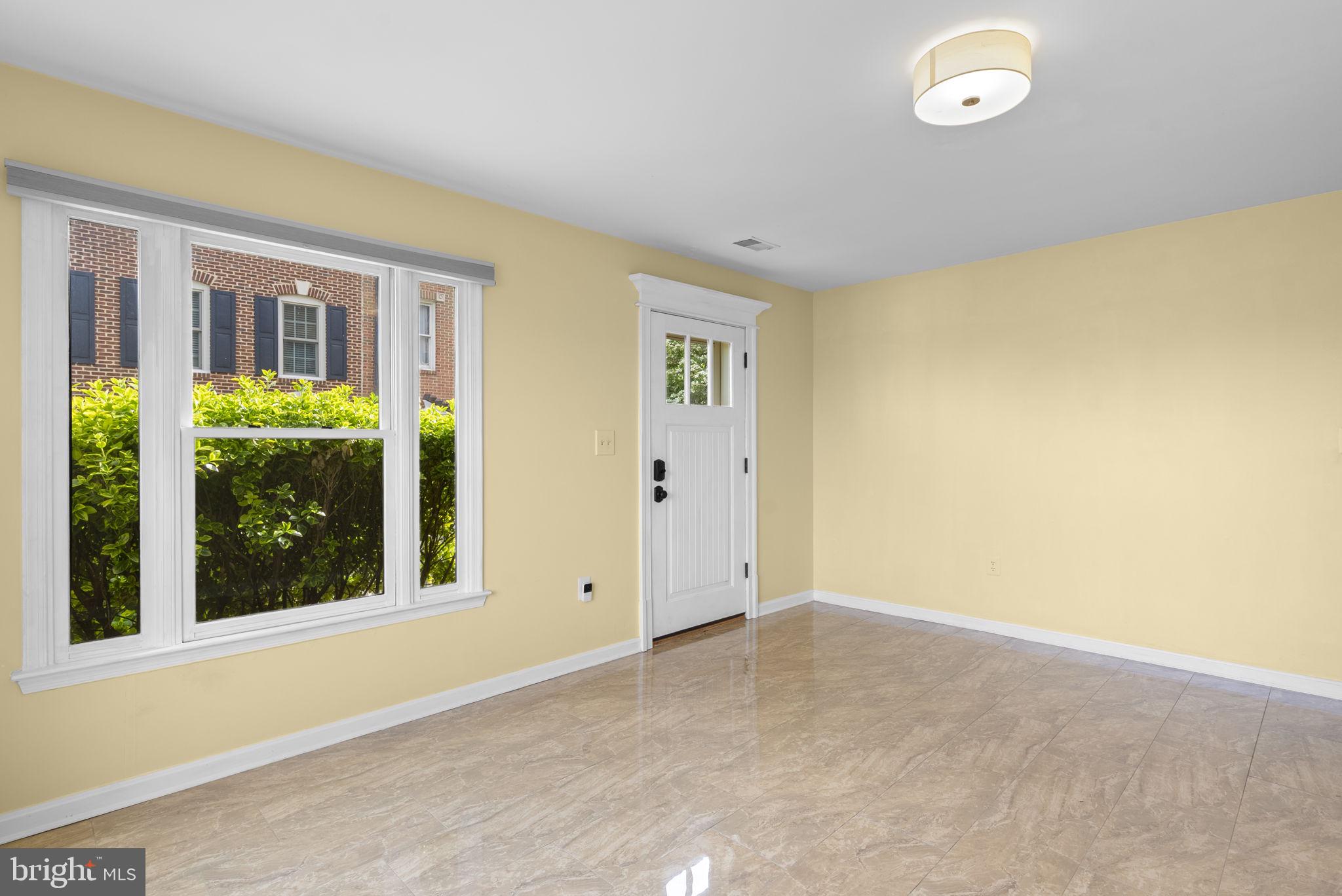 112 Ridgepoint Place Gaithersburg, MD 20878 - Photo 7 of 48 Gallery Image 7