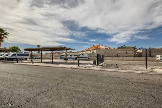 $1,400 | 4161 Gannet Circle, Unit 376, Las Vegas, NV 89103