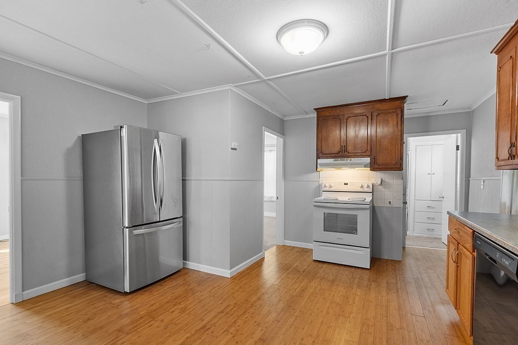 793 Providence Road Northbridge, MA 01588 - Photo 7 of 36 Gallery Image 7