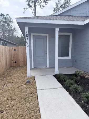 $1,750 | 18760 Loom Drive, Conroe, TX 77306