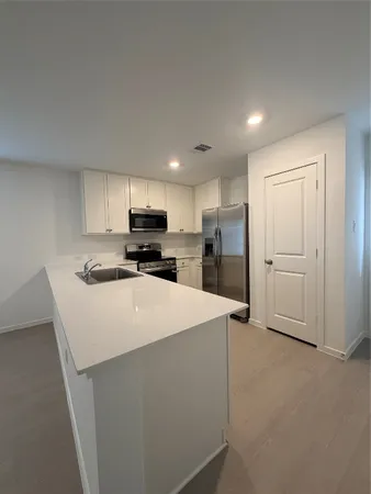 $1,750 | 18760 Loom Drive, Conroe, TX 77306