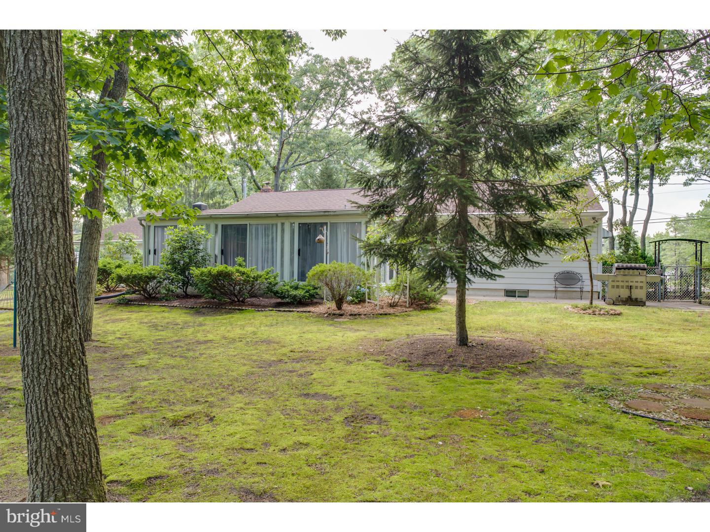 28 Penn Road Voorhees, NJ 08043 - Photo 17 of 19 Exterior Back