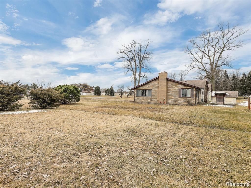 38540 Beverly Road Romulus, MI 48174 - Photo 27 of 27 Beverly side view.jpeg