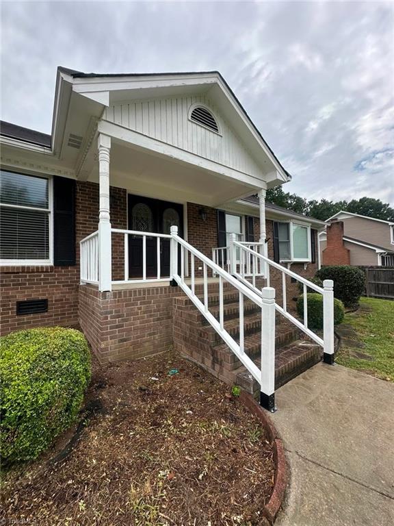 2308 Leeds Avenue High Point, NC 27265 - Photo 3 of 25