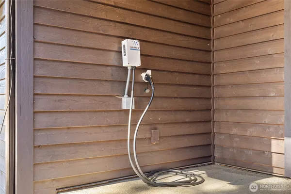 $1,785,000 | 950 Coal Mine Way, Cle Elum, WA 98922