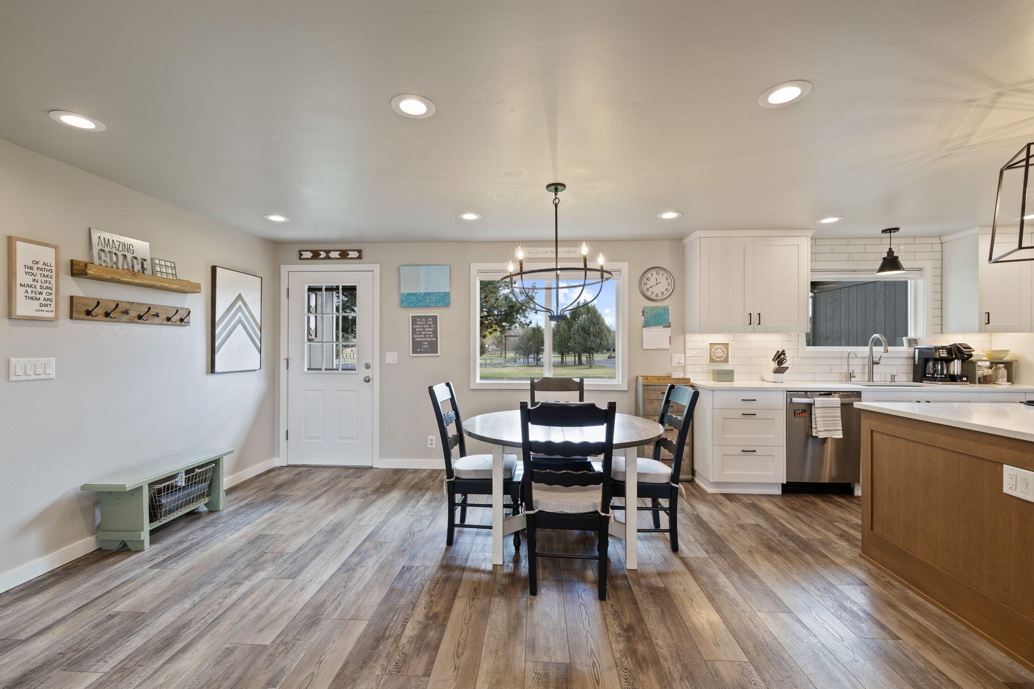 62315 Deer Trail Road Bend, OR 97701 - Photo 14 of 60 36-web-or-mls-Riley Visuals-36
