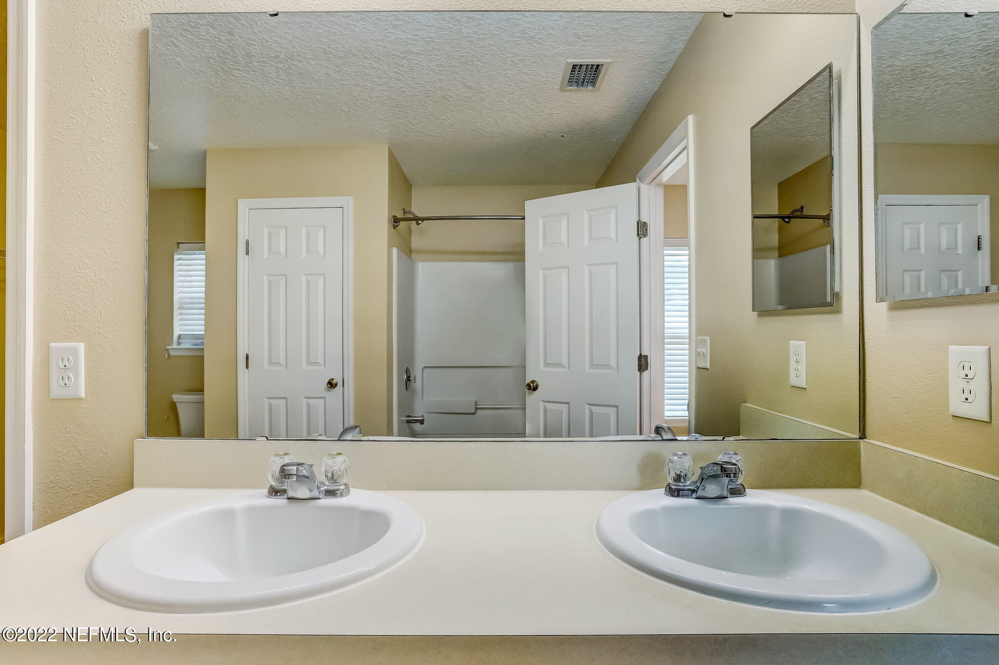 283 Amber Ridge Road Jacksonville, FL 32218 - Photo 21 of 40 27-web-or-mls-283 Amber Ridge Rd (27 of