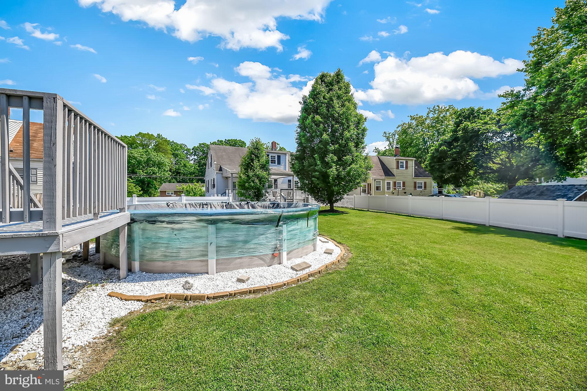 1710 Cape May Road Baltimore, MD 21221 - Photo 31 of 35 Pool with deck