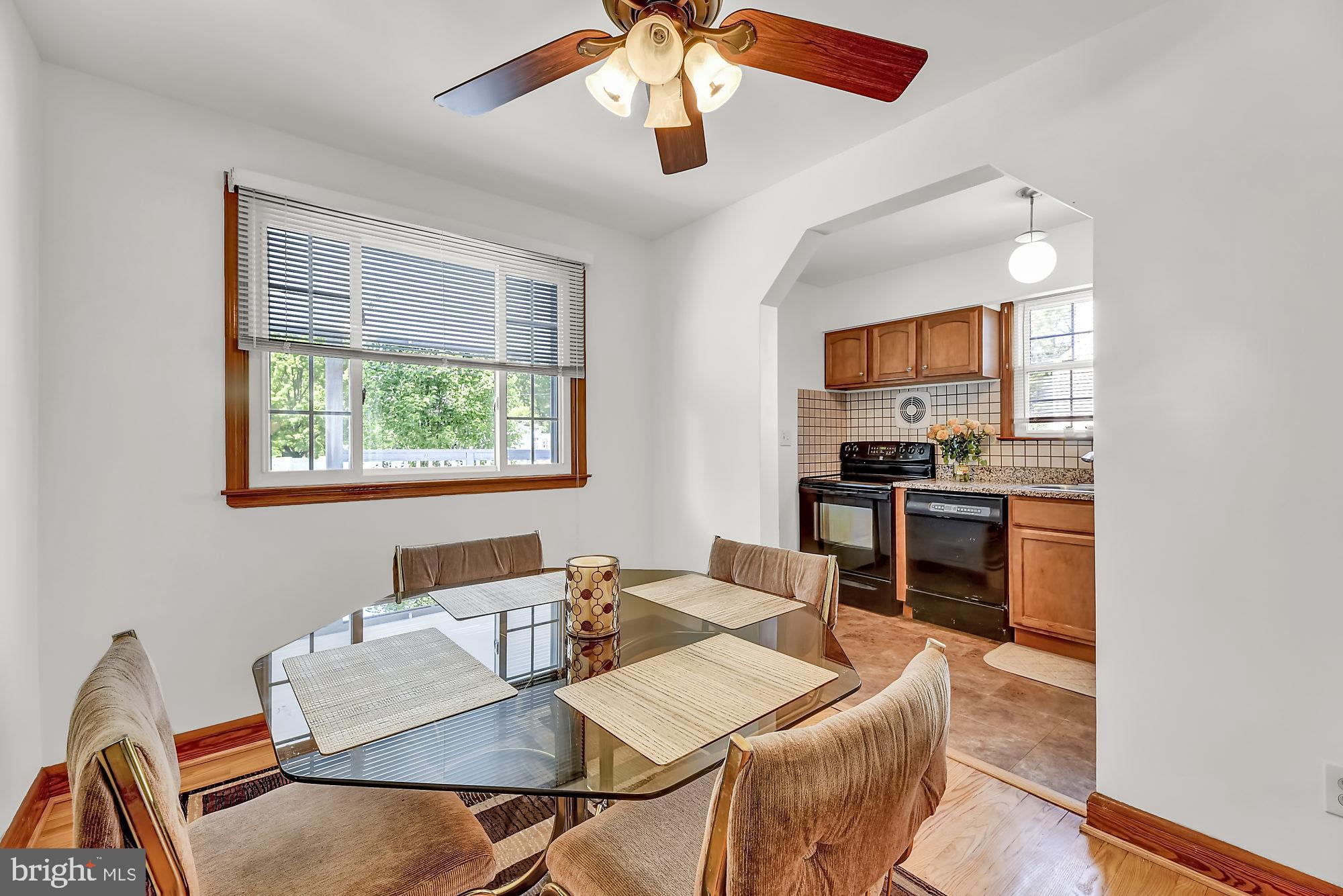 1710 Cape May Road Baltimore, MD 21221 - Photo 7 of 35 Hardwood floors Dining Room