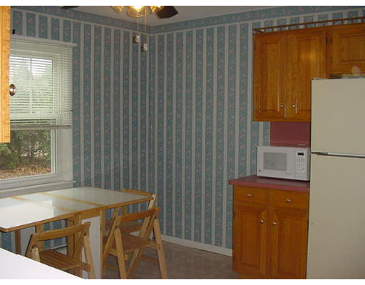40 South Hunt Road Amesbury, MA 01913 - Photo 13 of 28