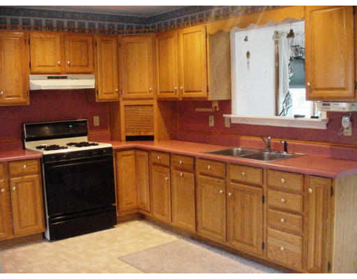 40 South Hunt Road Amesbury, MA 01913 - Photo 16 of 28