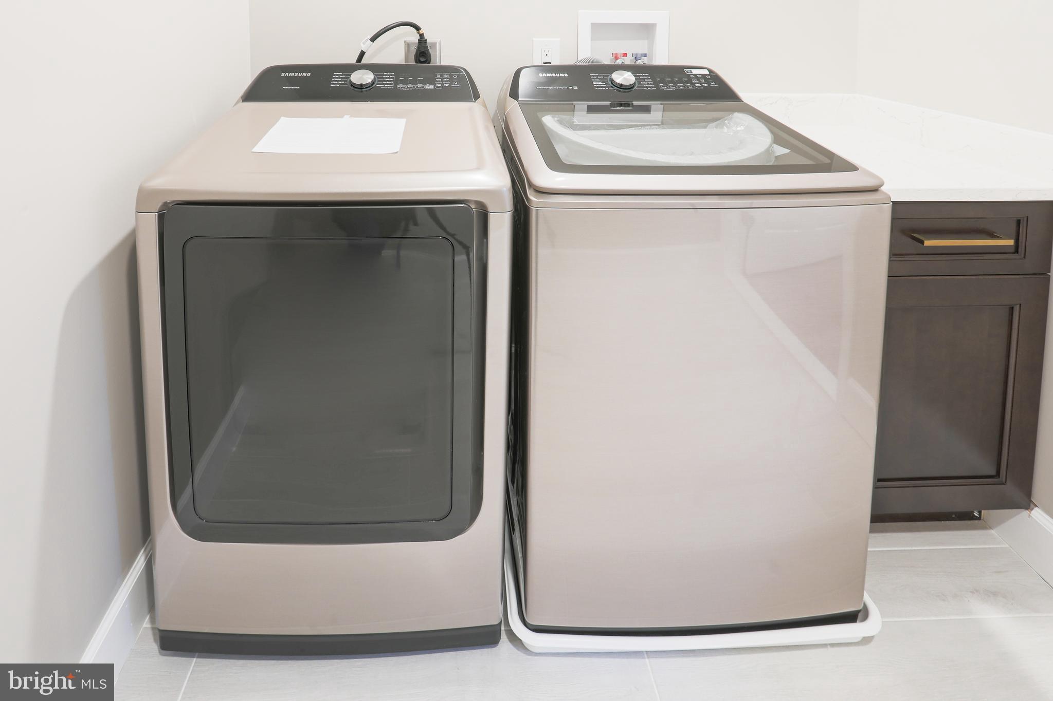 1210 Keithmont Road Baltimore, MD 21228 - Photo 24 of 41 New washer and dryer on upper level laundry!