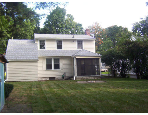 33 Dana Street Springfield, MA 01104 - Photo 3 of 12 Gallery Image 3