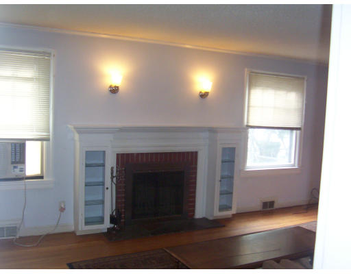 33 Dana Street Springfield, MA 01104 - Photo 4 of 12 Gallery Image 4