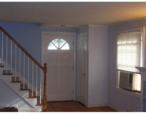 33 Dana Street Springfield, MA 01104 - Photo 6 of 12 Gallery Image 6