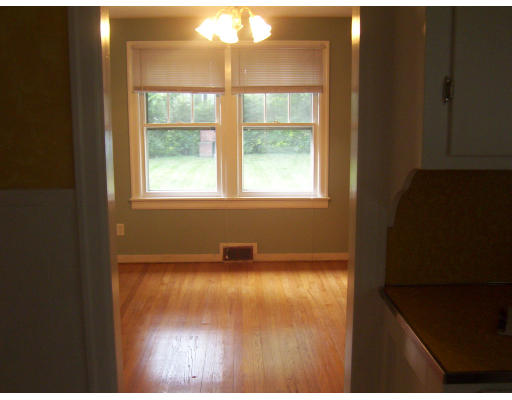 33 Dana Street Springfield, MA 01104 - Photo 7 of 12 Gallery Image 7