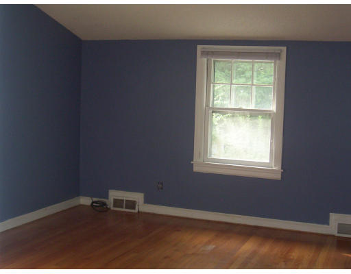 33 Dana Street Springfield, MA 01104 - Photo 8 of 12 Gallery Image 8