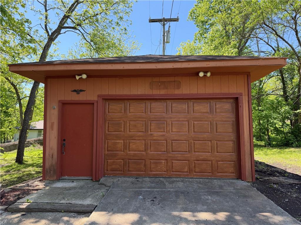 875 Kendall Road Peculiar, MO 64078 - Photo 44 of 54