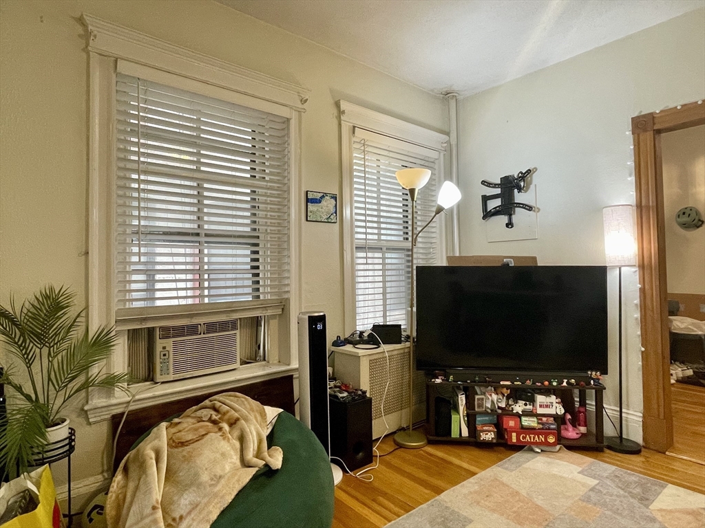 74 Phillips Street, Unit 2 Boston, MA 02114 - Photo 6 of 11