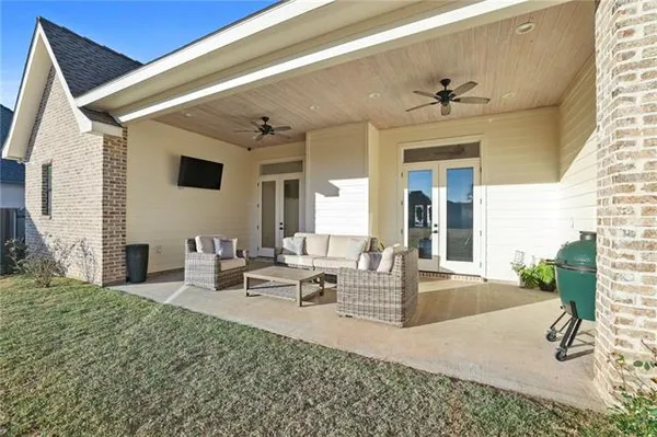 $815,000 | 467 Bedico Parkway, Madisonville, LA 70447